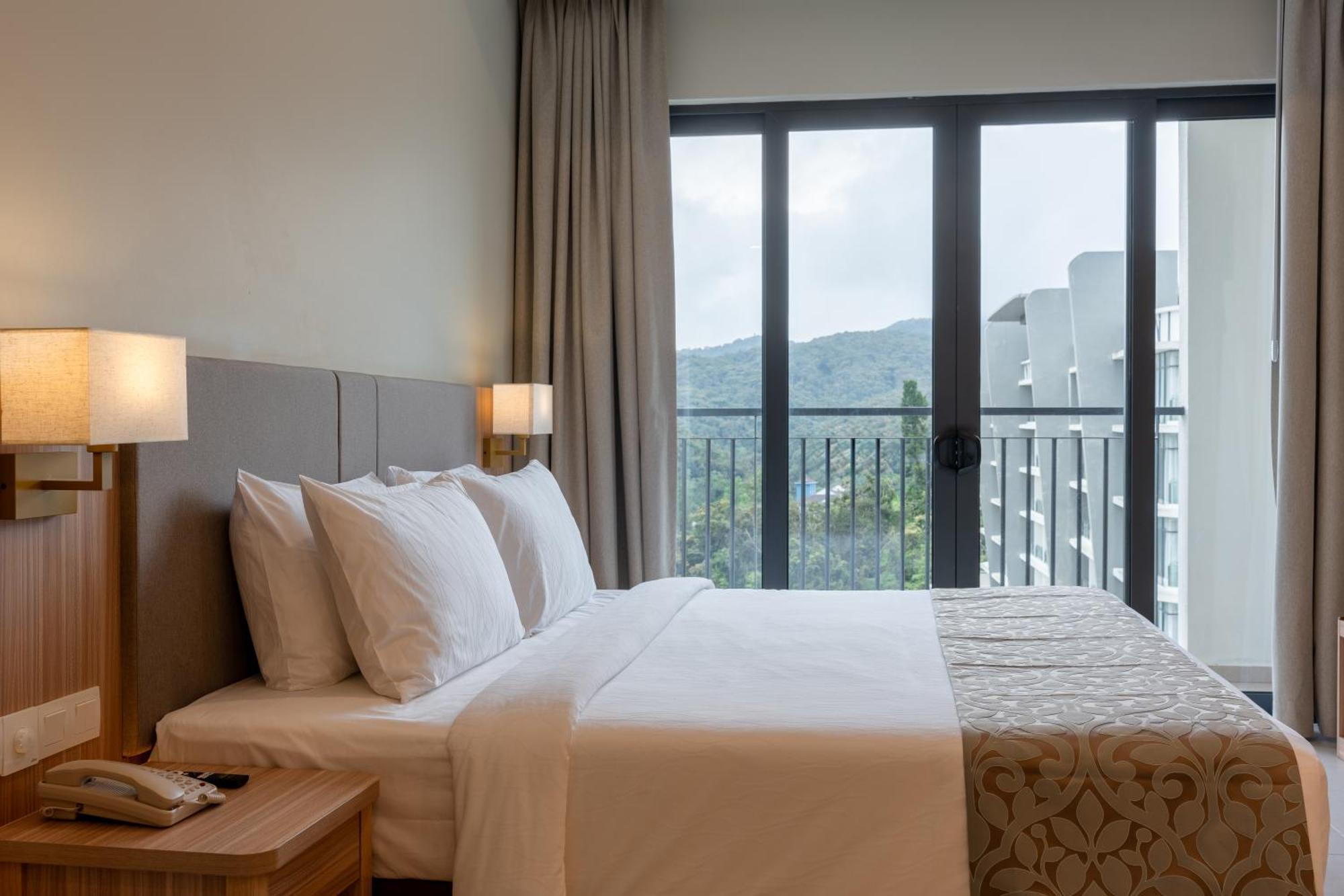 Zenith Suites Cameron Танах-Рата Экстерьер фото